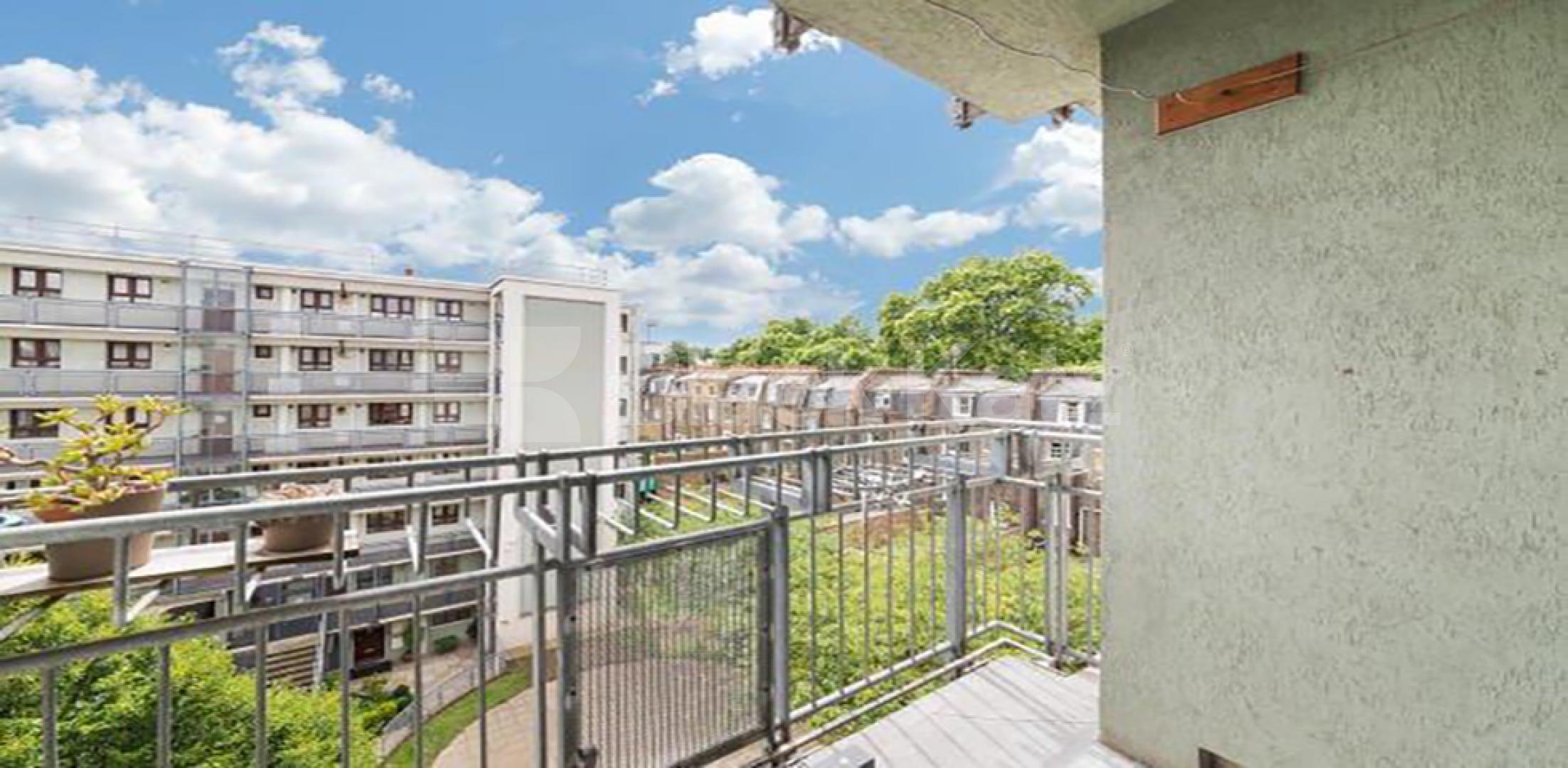 			2 Bedroom, 1 bath, 1 reception Flat			 Birkenhead Street , KINGS CROSS